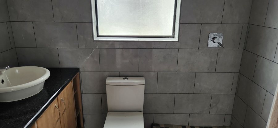 4 Bedroom Property for Sale in Palmiet Western Cape